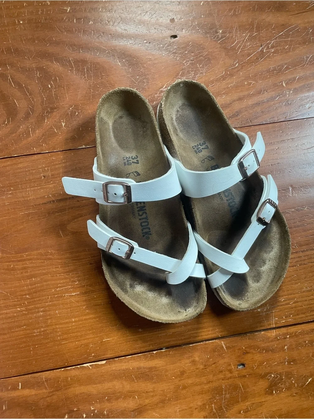 Birkenstock women’s White three strap Sandals